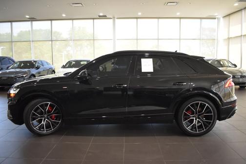 Mythos Black Metallic 2023 Audi Q8 55 Prestige