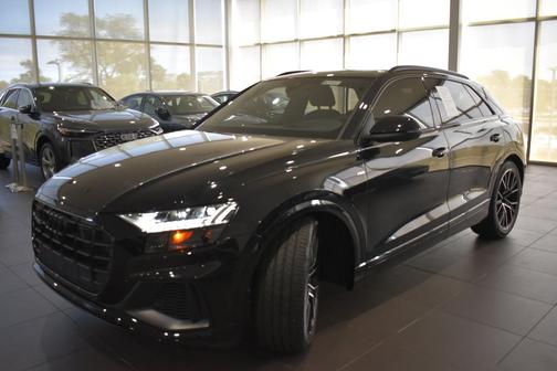 Mythos Black Metallic 2023 Audi Q8 55 Prestige