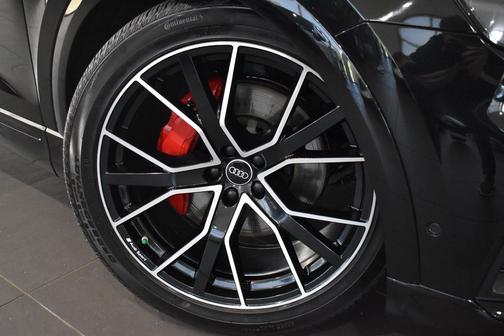 Mythos Black Metallic 2023 Audi Q8 55 Prestige