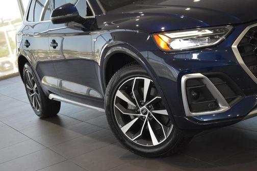 2022 Audi Q5 45 S line Premium Plus
