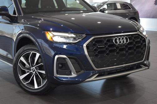 2022 Audi Q5 45 S line Premium Plus