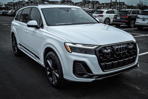 2025 Audi Q7 55 Premium Plus