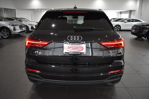 Mythos Black Metallic 2023 Audi Q3 45 S line Premium Plus