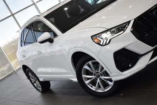 2023 Audi Q3 Premium 45 TFSI S line quattro Tiptronic