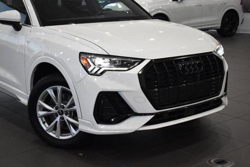 2023 Audi Q3 Premium 45 TFSI S line quattro Tiptronic