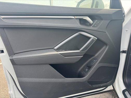 Glacier White Metallic 2023 Audi Q3 45 S line Premium Plus