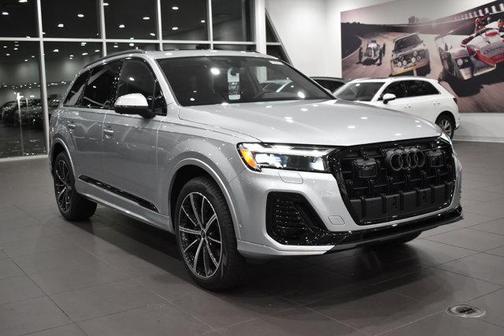 2026 Audi Q7 45 Premium Plus