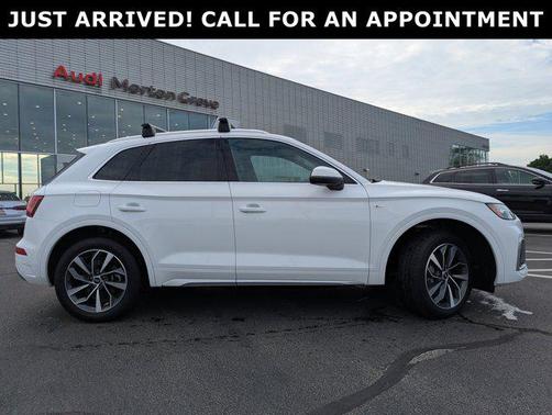 2023 Audi Q5 45 S line Premium Plus