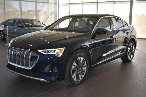Brilliant Black 2022 Audi e-tron Sportback S line Premium Plus