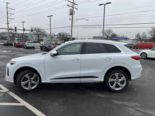 2025 Audi Q5 Premium Plus TFSI quattro S tronic