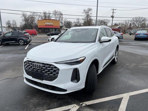 2025 Audi Q5 Premium Plus TFSI quattro S tronic