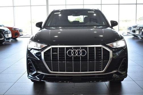 2022 Audi Q3 45 S line Premium