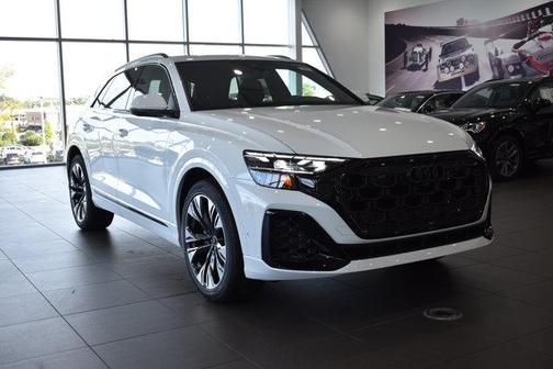 2026 Audi Q8 55 Premium Plus
