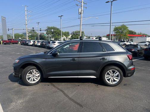 2022 Audi Q5 45 S line Premium