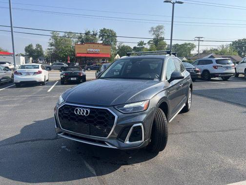 2022 Audi Q5 45 S line Premium