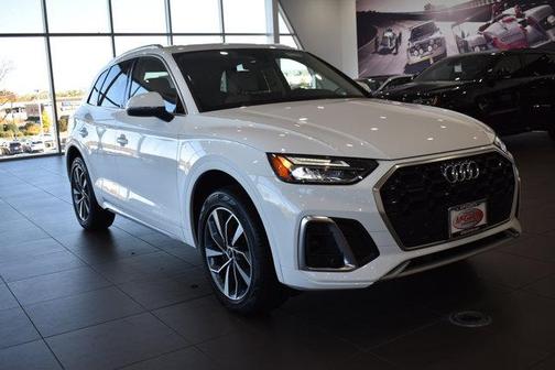 2022 Audi Q5 45 S line Premium Plus