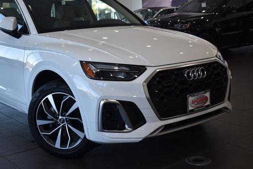 2022 Audi Q5 45 S line Premium Plus