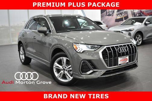 Chronos Gray Metallic 2022 Audi Q3 45 S line Premium Plus