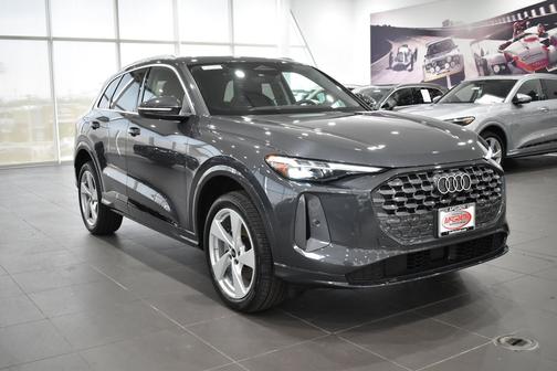 Tambora Gray Metallic 2025 Audi Q5 Premium Plus TFSI quattro S tronic