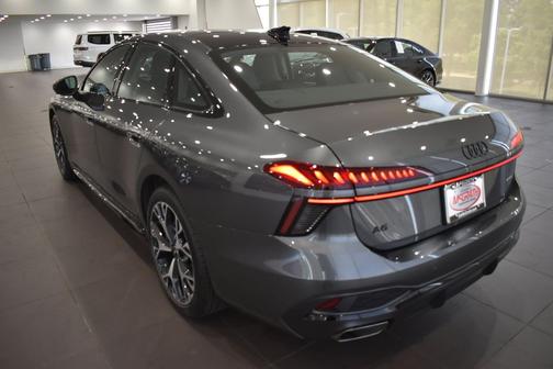 Daytona Gray Pearl Effect 2026 Audi A6 Premium Plus quattro S tronic