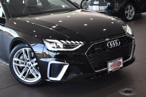 2023 Audi A4 45 S line Premium