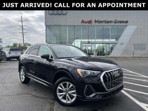 2022 Audi Q3 45 S line Premium