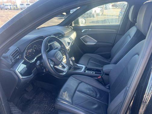 2022 Audi Q3 45 S line Premium Plus