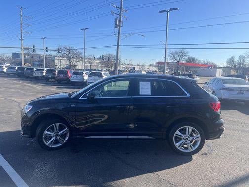 2022 Audi Q3 45 S line Premium Plus