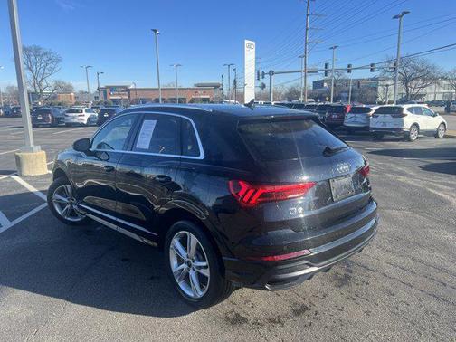 2022 Audi Q3 45 S line Premium Plus