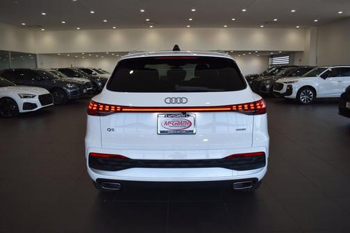 Arkona White 2026 Audi Q5 Premium Plus TFSI quattro S tronic