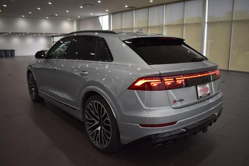 Satellite Silver Metallic 2026 Audi SQ8 4.0T Prestige