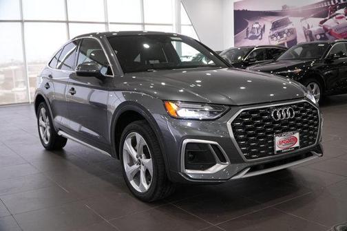 2022 Audi Q5 45 S line Premium Plus