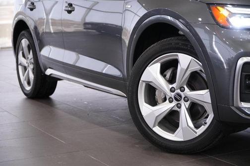 2022 Audi Q5 45 S line Premium Plus