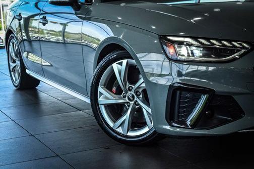 2022 Audi S4 Premium Plus TFSI quattro Tiptronic