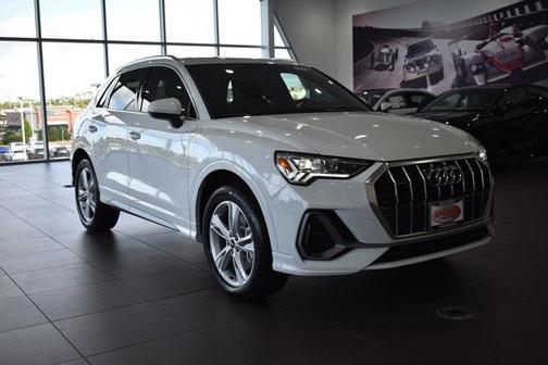 2023 Audi Q3 45 S line Premium Plus