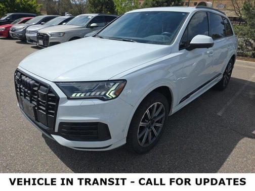 Glacier White Metallic 2023 Audi Q7 45 Premium Plus