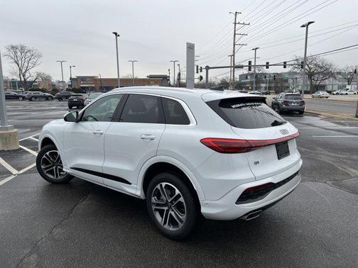 2025 Audi Q5 Premium TFSI quattro S tronic