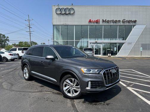 2022 Audi Q7 45 Premium Plus