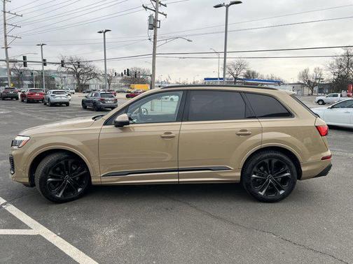 2025 Audi Q7 55 Prestige