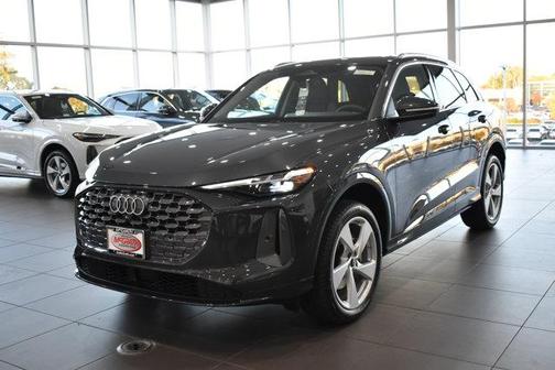 2025 Audi Q5 Premium Plus