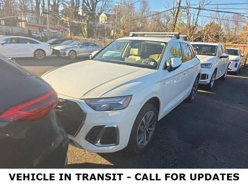 2023 Audi Q5 45 S line Premium Plus