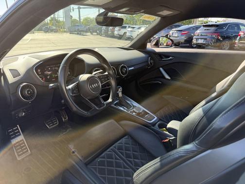 Tango Red Metallic 2018 Audi TTS 2.0T