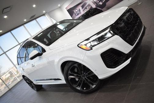 2026 Audi Q7 55 Premium Plus