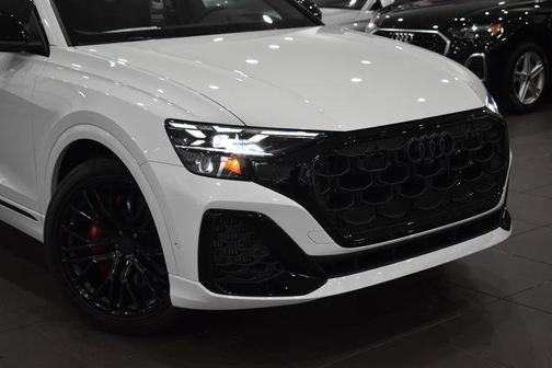 2026 Audi SQ8 4.0T Prestige