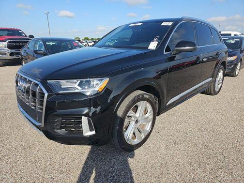 2022 Audi Q7 55 Premium Plus