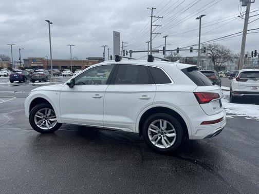 2023 Audi Q5 45 S line Premium