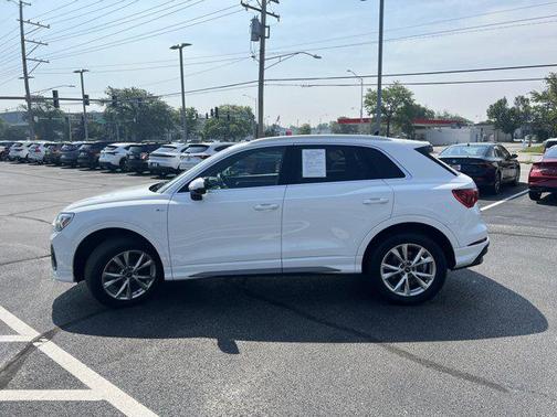 2023 Audi Q3 Premium 45 TFSI S line quattro Tiptronic