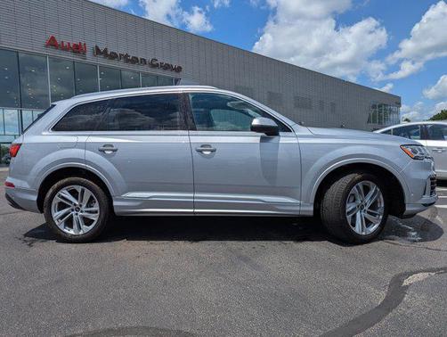 2022 Audi Q7 55 Premium Plus