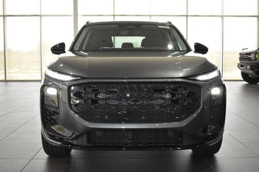 Daytona Gray Pearl Effect 2026 Audi Q3 TFSI quattro S tronic