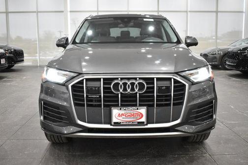 2023 Audi Q7 45 Premium Plus
